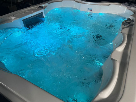 Гидромассажный Спа-Бассейн Jazzi Pool Montana SKT338B1